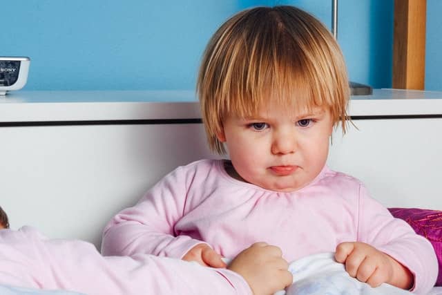 Cómo y por qué aparece la amigdalitis en niños| Descubre las razones
